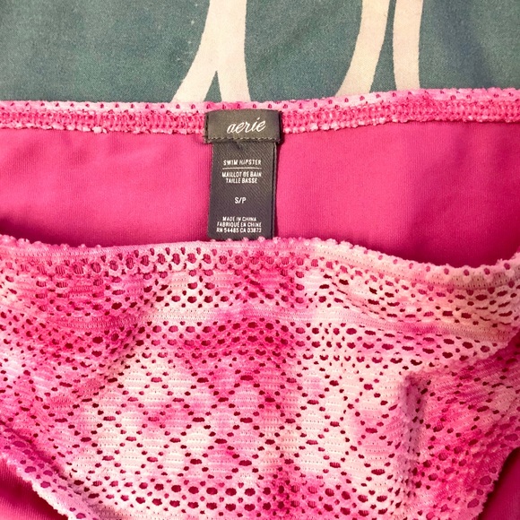 Aerie pink bikini swimsuit - Picture 2 of 4